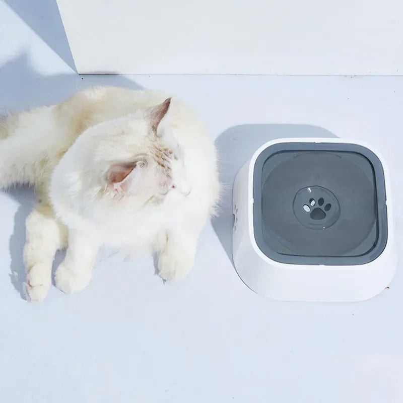 SplashSaver™ - Non-Spill Pet Water Bowl